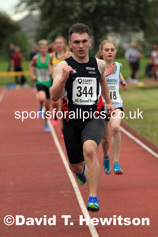 3000 metres, NEGP 2, Monkton. Photo: David T. Hewitson/Sports for All Pics